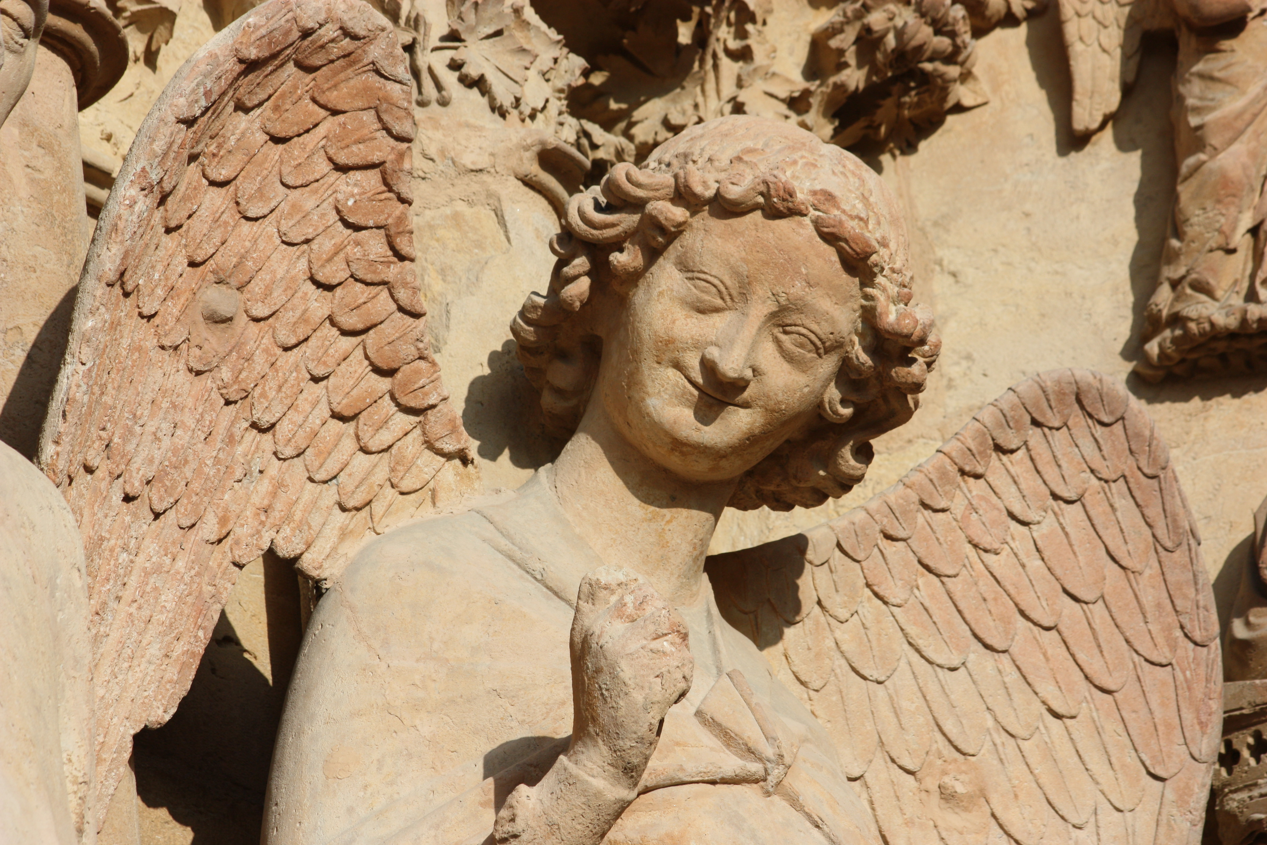 Statuette Ange au sourire